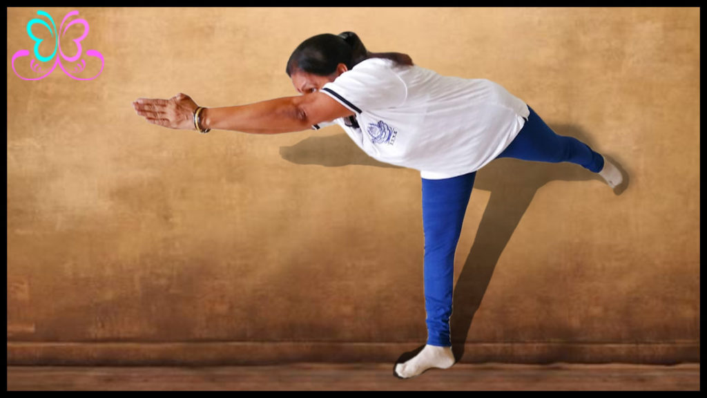 Warrior Pose (वीरभद्र आसन)